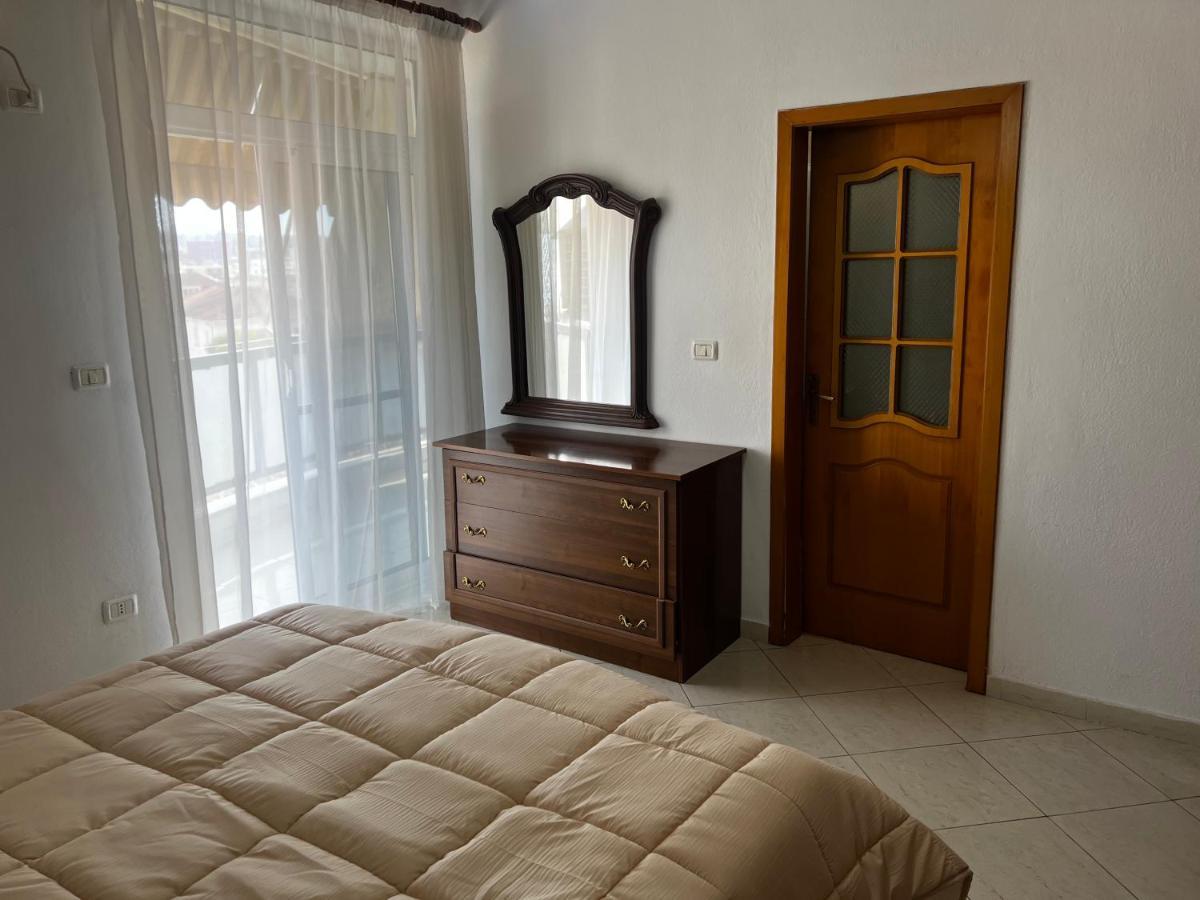City Central Apartment 2 Тирана Екстер'єр фото
