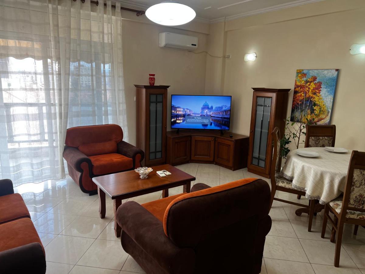 City Central Apartment 2 Тирана Екстер'єр фото