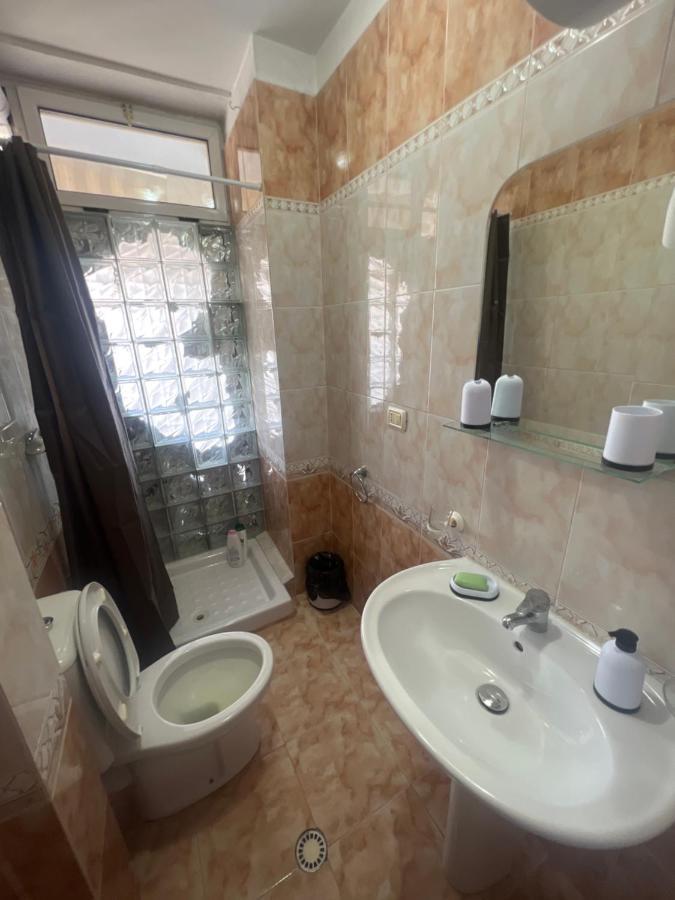 City Central Apartment 2 Тирана Екстер'єр фото